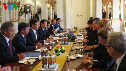 В Будапеште состоялись переговоры между президентами Вьетнама и Венгрии