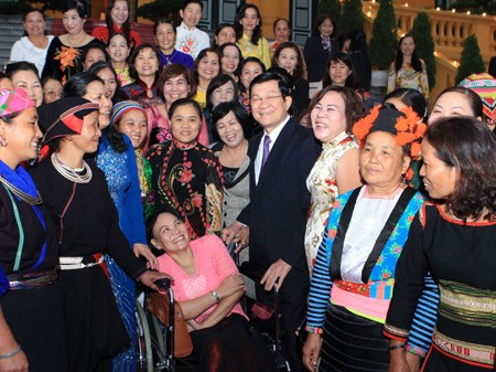 Вьетнам всегда уделяет внимание политике содействия женщинам для развития семейного хозяйства
