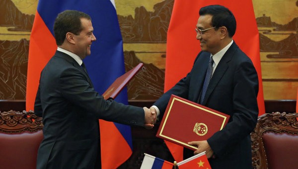 Россия и Китай подписали 21 документ о двустороннем сотрудничестве