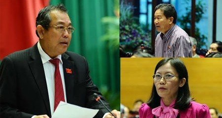 Члены правительства Вьетнама отвечают на запросы депутатов Парламента страны
