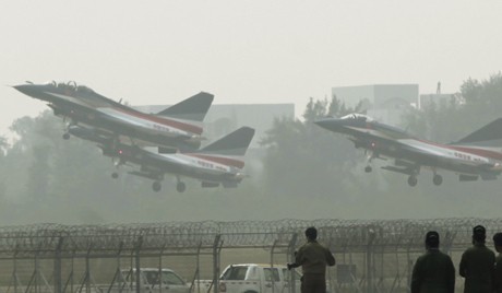 Китайские самолёты начали патрулирование опознавательной зоны ПВО