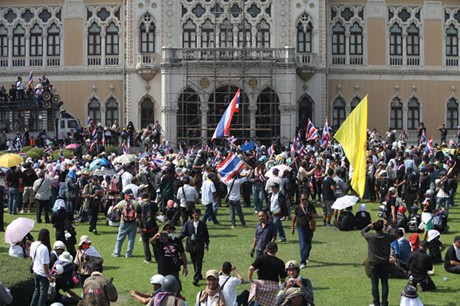Таиланд: демонстранты вошли в здание правительства