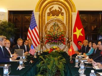 В Ханое прошли переговоры между госсекретарём США и вице-премьером СРВ