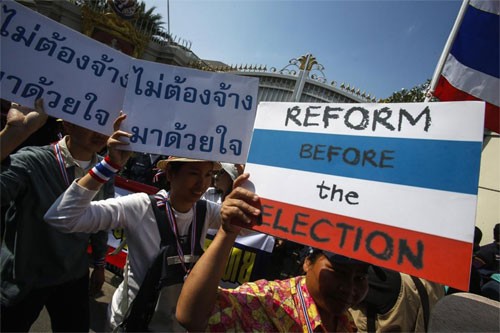 В Таиланде не найдены меры по проведению реформы политической системы