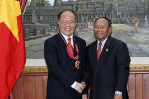 Председатель парламента Камбоджи посещает Вьетнам с официальным визитом