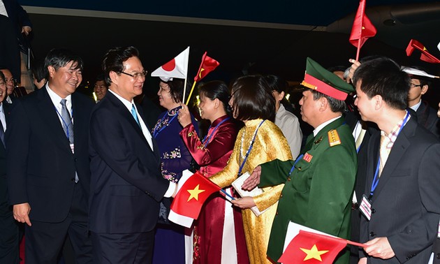 Премьер Вьетнама встретился с представителями вьетнамской диаспоры в Японии 