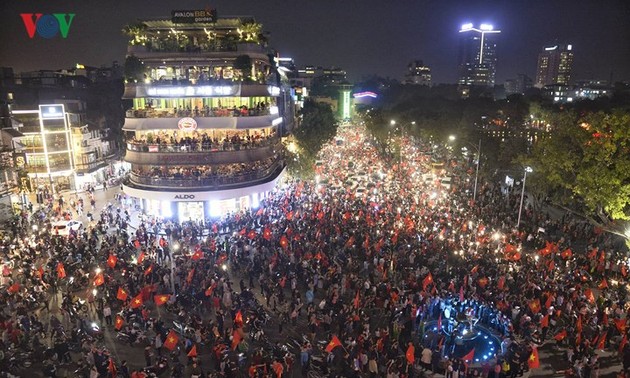 Футбол принёс радость миллионам вьетнамских болельщиков