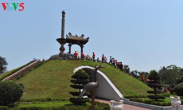 Паломнические туры к хребту Чыонгшон