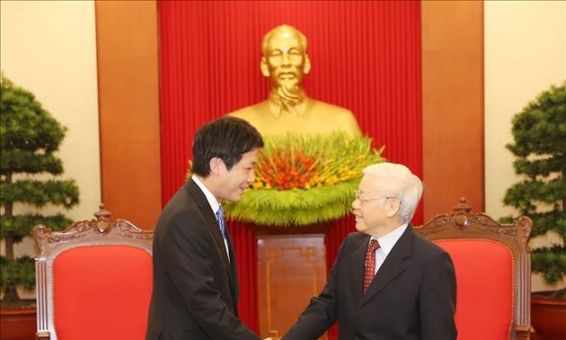 Нгуен Фу Чонг принял специального советника премьер-министра Японии