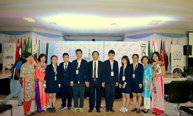 Вьетнам занял 3-е место на естественнонаучной олимпиаде юниоров (IJSO)