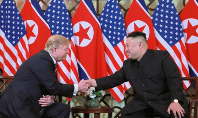 Дональд Трамп и Ким Чен Ын на 2-м саммите США-КНДР в Ханое