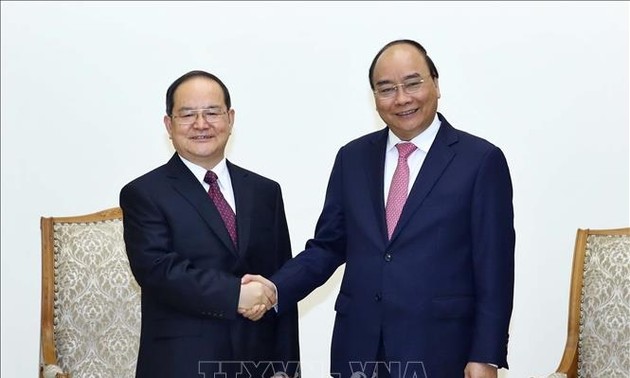 Премьер-министр Вьетнама принял секретаря парткома Гуанси-Чжуанского автономного района