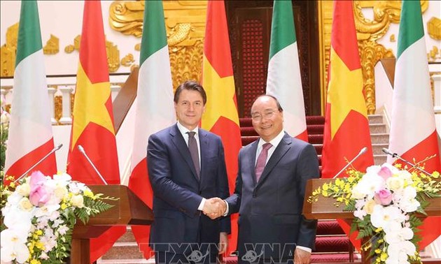 Премьер-министр Итальянской Республики завершил официальный визит во Вьетнам