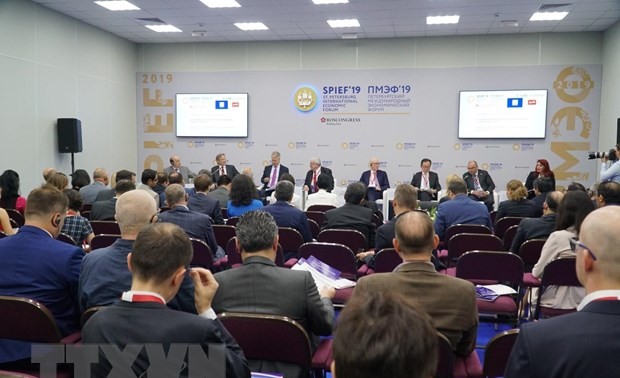 Вьетнам принимает участие в 23-м Петербургском международном экономическом форуме