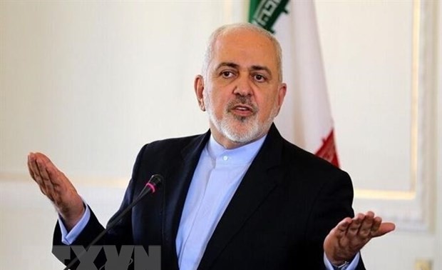 Иран не будет вести переговоры с США под давлением и угрозами