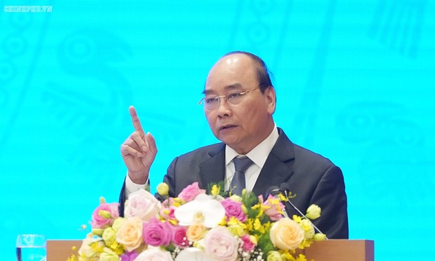 Премьер-министр Вьетнама подчеркнул необходимость ужесточения борьбы с преступностью и контрабандой