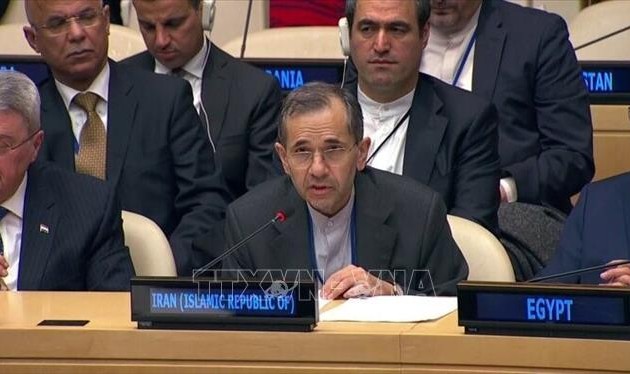 Иран отверг предложения США о сотрудничестве и пообещал жестокую месть