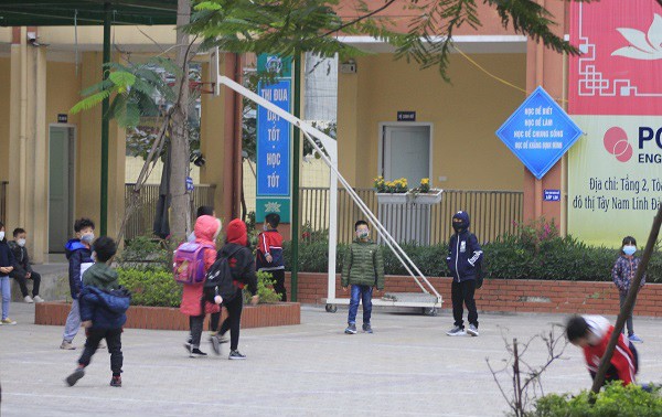 Во всех провинциях и городах Вьетнама из-за коронавируса закрылись школы