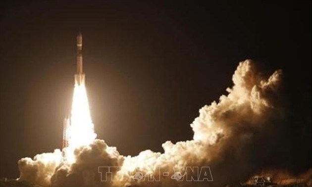 Япония вывела на орбиту на ракете-носителе спутник по сбору данных