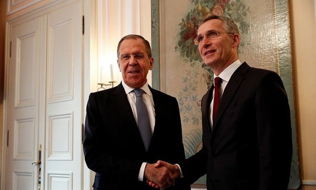 Глава МИД РФ и генсек НАТО обсудили безопасность Европы