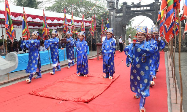 Народность Мыонг в провинции Футхо с почтением сохраняет культ поклонения королям Хунгам 