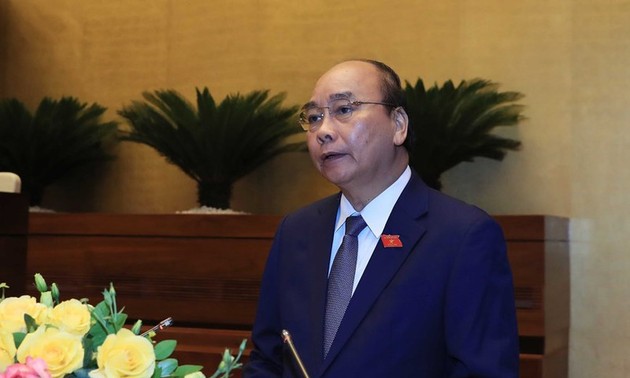 Вьетнам полон решимости достичь двуединой цели: ликвидировать эпидемию и стимулировать социально-экономическое развитие