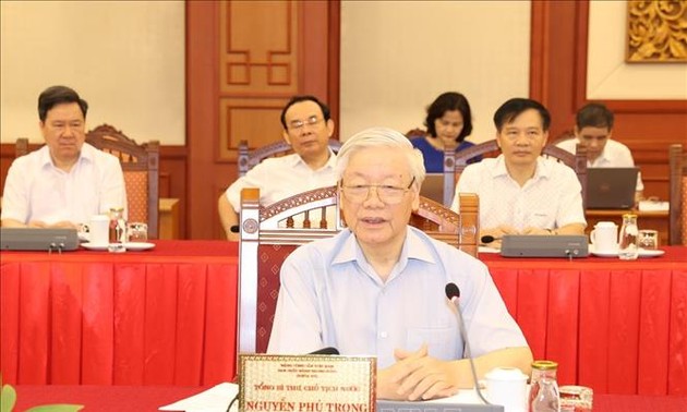 Нгуен Фу Чонг председательствовал на рабочей встрече с парткомом города Ханоя