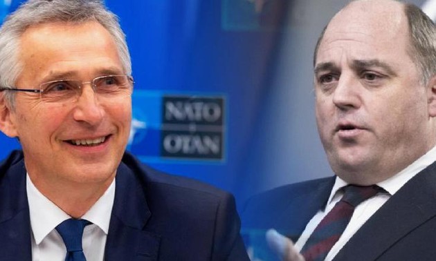Министр обороны Великобритании обсудил с генсеком НАТО ситуацию на границе Украины с РФ