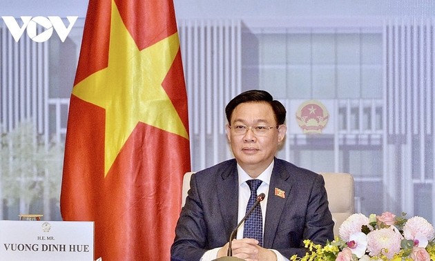 Укрепляются отношения сотрудничества между парламентами Вьетнама и Шри-Ланки