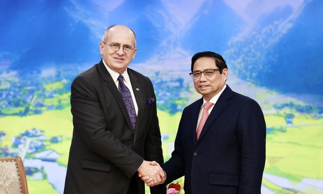  Вьетнам и Польша активизируют сотрудничество на многосторонних и региональных форумах