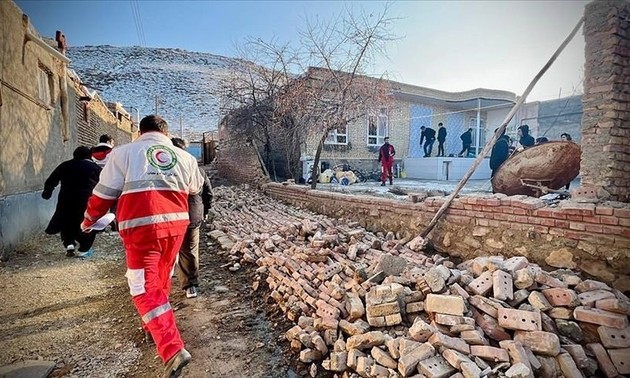 Более 200 человек пострадали в результате землетрясения на северо-западе Ирана