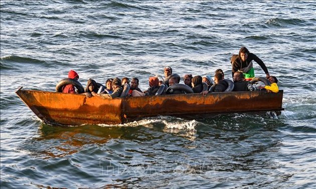 19 человек погибли при попытке переплыть из Туниса до Италии по Средиземному морю
