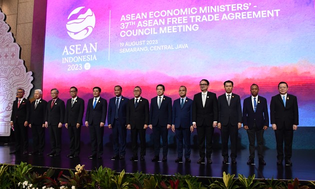 AEM55: Вьетнам вносит положительный вклад в экономическое сотрудничество внутри АСЕАН