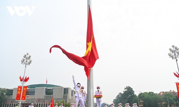 Руководители стран поздравили День независимости Вьетнама