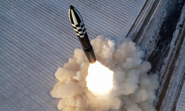 КНДР запустила ракету "Хвасон-18"