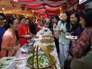 Đại sứ quán Việt Nam tại Malaysia tổ chức Hội chợ Xuân 