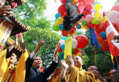 Giáo hội Phật giáo Việt Nam long trọng tổ chức Đại lễ Phật đản Phật lịch 2557