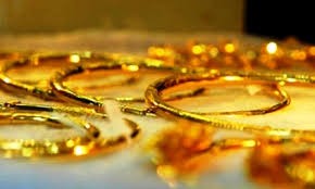 Thông tư 11 của Ngân hàng Nhà nước Việt Nam quy định việc mang vàng của cá nhân khi xuất/nhập cảnh