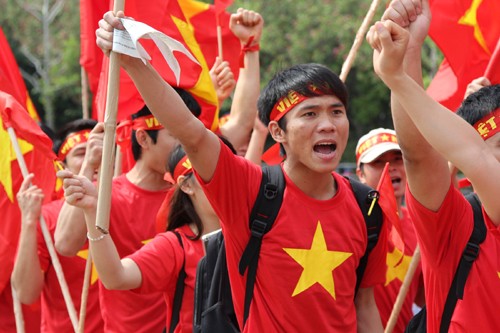 Người Việt Nam tại Nhật Bản tuần hành phản đối Trung Quốc