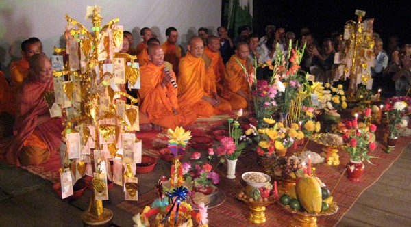 Lễ hội Ok Om Bok của đồng bào Khmer Trà Vinh được công nhận Di sản văn hóa phi vật thể quốc gia