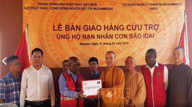 Trung ương Giáo hội Phật giáo Việt Nam trao hàng cứu trợ nạn nhân siêu bão Idai tại Mozambique