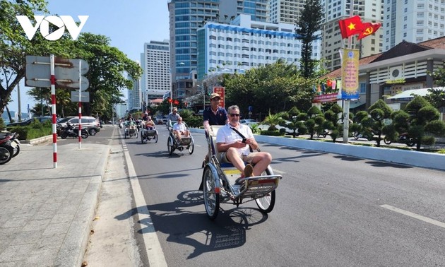 Lượng du khách đến Khánh Hòa tăng 2,7 lần trong quý I năm nay