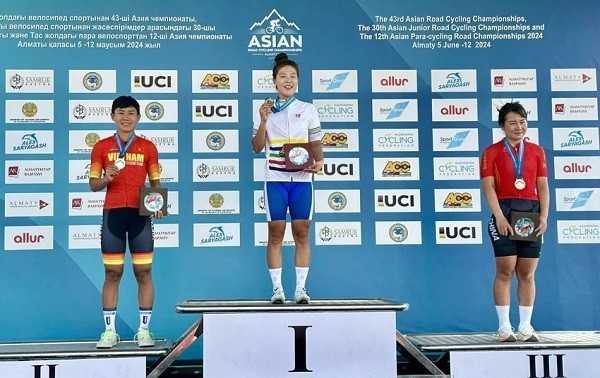 Tay đua Nguyễn Thị Thật giành Huy chương Bạc tại Giải Xe đạp đường trường vô địch châu Á 2024