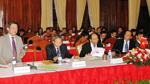 Konferensi subkomisi kerjsama Vietnam-Laos berakhir dengan baik