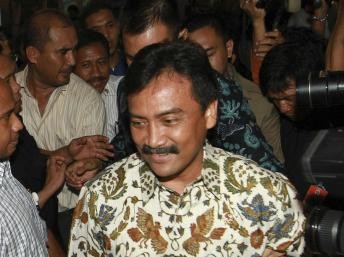 Mantan Menteri Pemuda dan Olahraga Indonesia ditangkap
