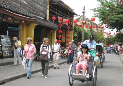 Pawriwisata Vietnam berupaya menjaga citra, destinasi yang aman dan akrab