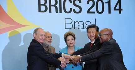 Rusia memperkuat kerjasama dengan negara-negara BRICS dan Iran pada latar belakang dikenakan sanksi ekonomi