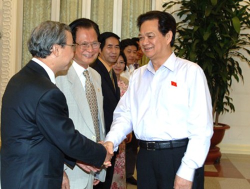 PM VN Nguyen Tan Dung menerima pimpinan Asosiasi Perancangan Pengembangan Perkotaan Vietnam