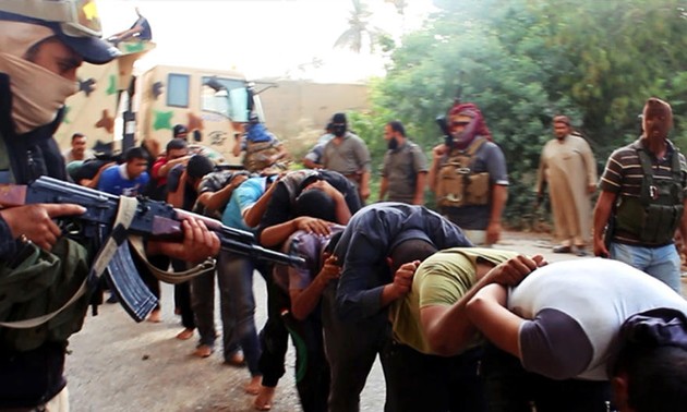 IS membunuh puluhan personil keamanan di Irak