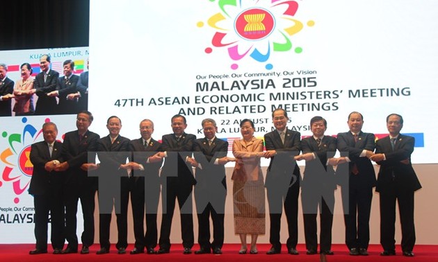 Memperkuat konektivitas ekonomi antara ASEAN dengan para mitra dialog